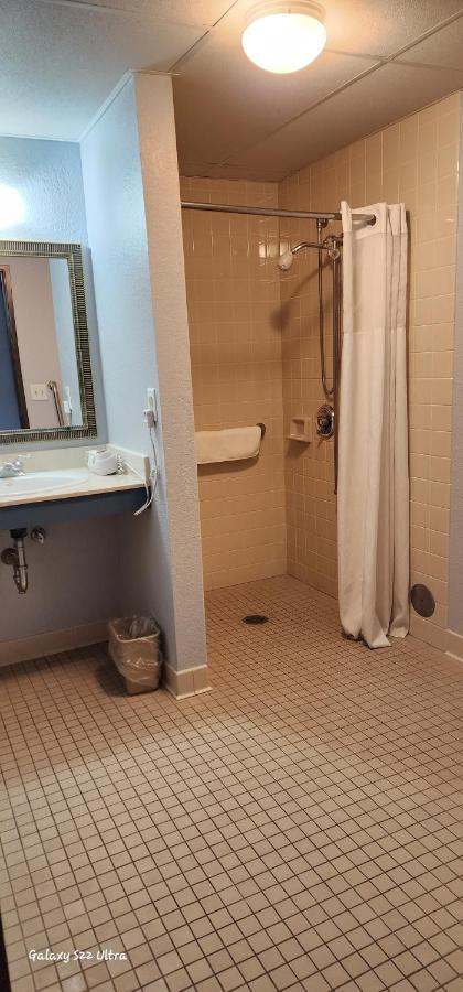 The Oasis Hotel & Bar Sheboygan Falls المظهر الخارجي الصورة