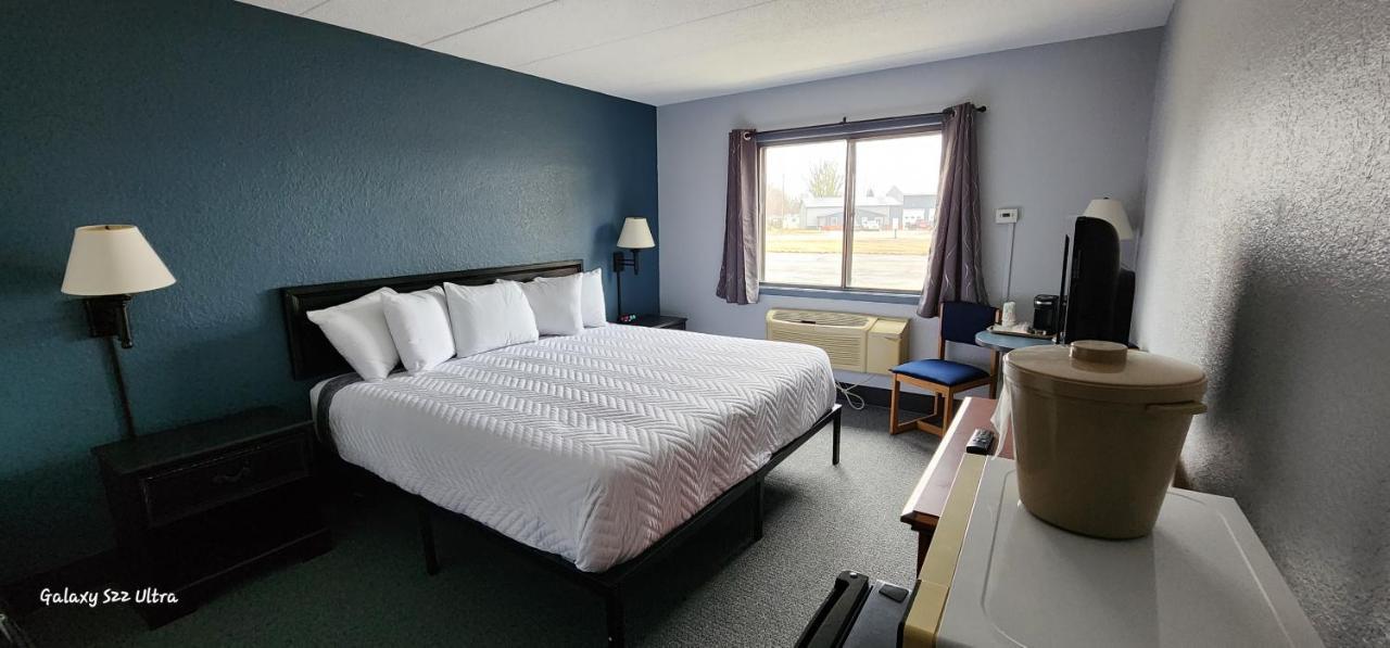 The Oasis Hotel & Bar Sheboygan Falls المظهر الخارجي الصورة